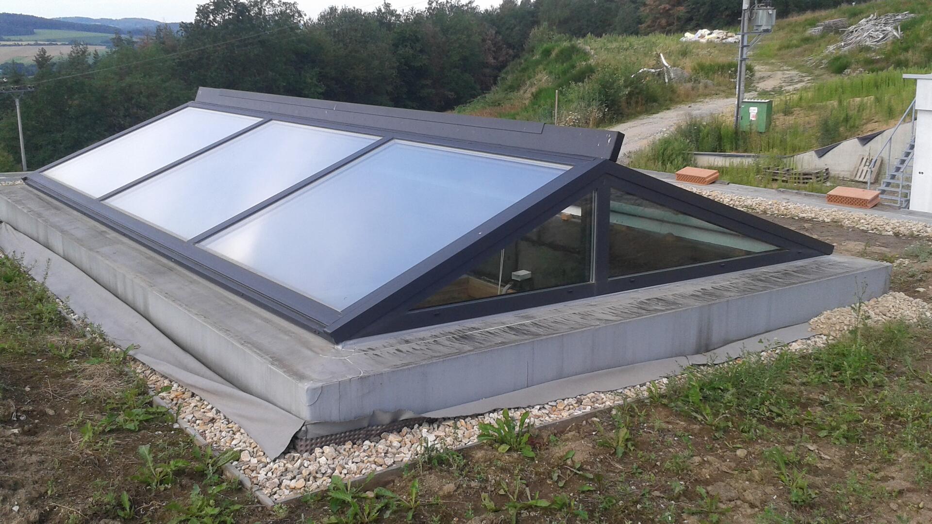 Sedlové světlíky - #10