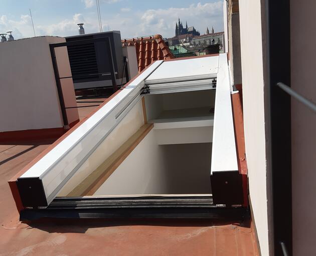 Průlezy na střechu