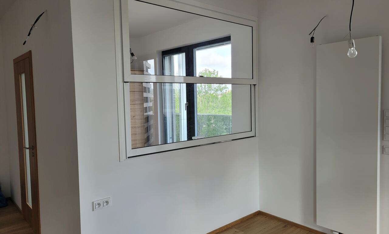 Výsuvné okno Karlín