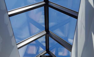 Sedlový světlík Praha - #1