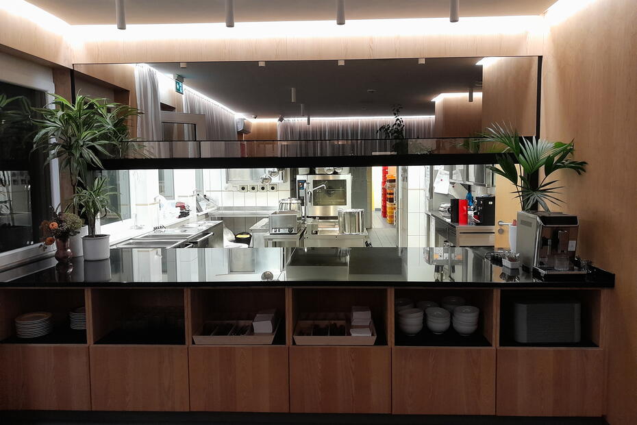 Výsuvné okno Soukromá klinika LOGO s.r.o.